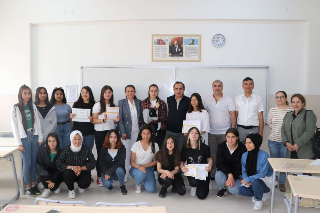 odamiz tobb zubeyde hanim mtalde karne heyecanina ortak oldu4765