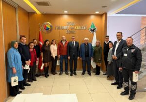 Odamızda geleneksel hale gelen Yönetim–Personel Yeni Yıl Selamlaşma Töreni ve Hediye Takdimi gerçekleştirildi.