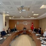 Odamızda, Yönetim Kurulu Başkanı Abdullah Alemdar başkanlığında HİSER Projesi kapsamında Sağlık Turizmi Koordinasyon Toplantısı gerçekleştirildi.