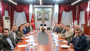 İlimizin turizm potansiyelini en üst seviyeye taşımak amacıyla düzenlenen İl Tanıtım ve Geliştirme Kurulu Toplantısı gerçekleştirildi.