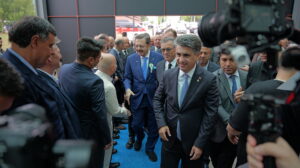 P1066848
